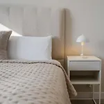 Sundream Escape - Penthouse With Ocean View, Airco, Heated Pool Адехе