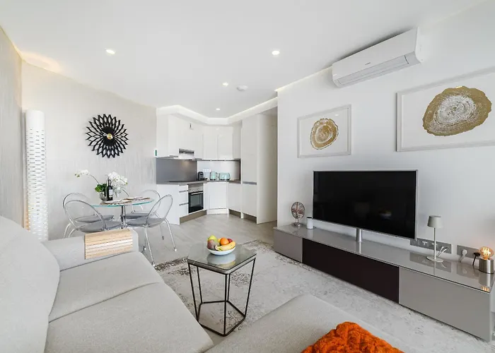 Апартаменты Sundream Escape - Penthouse With Ocean View, Airco, Heated Pool Адехе