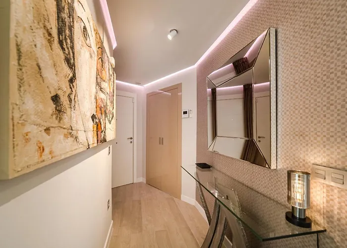 Sundream Escape - Penthouse With Ocean View, Airco, Heated Pool *