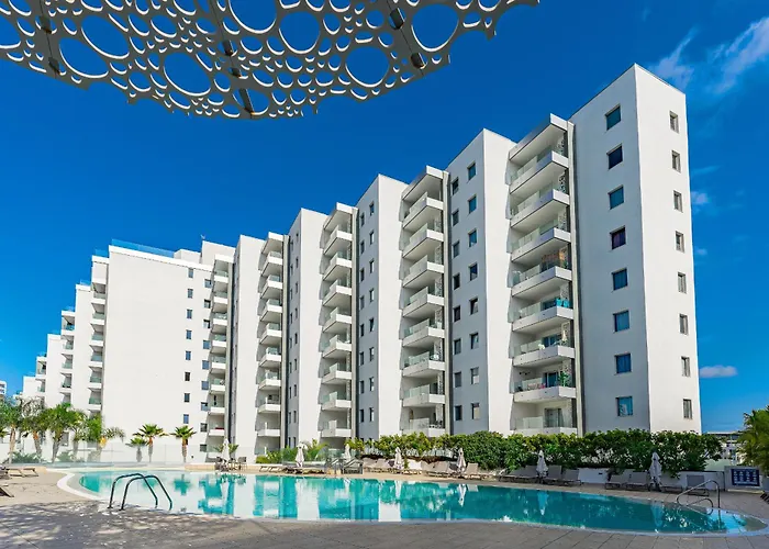 Sundream Escape - Penthouse With Ocean View, Airco, Heated Pool Адехе